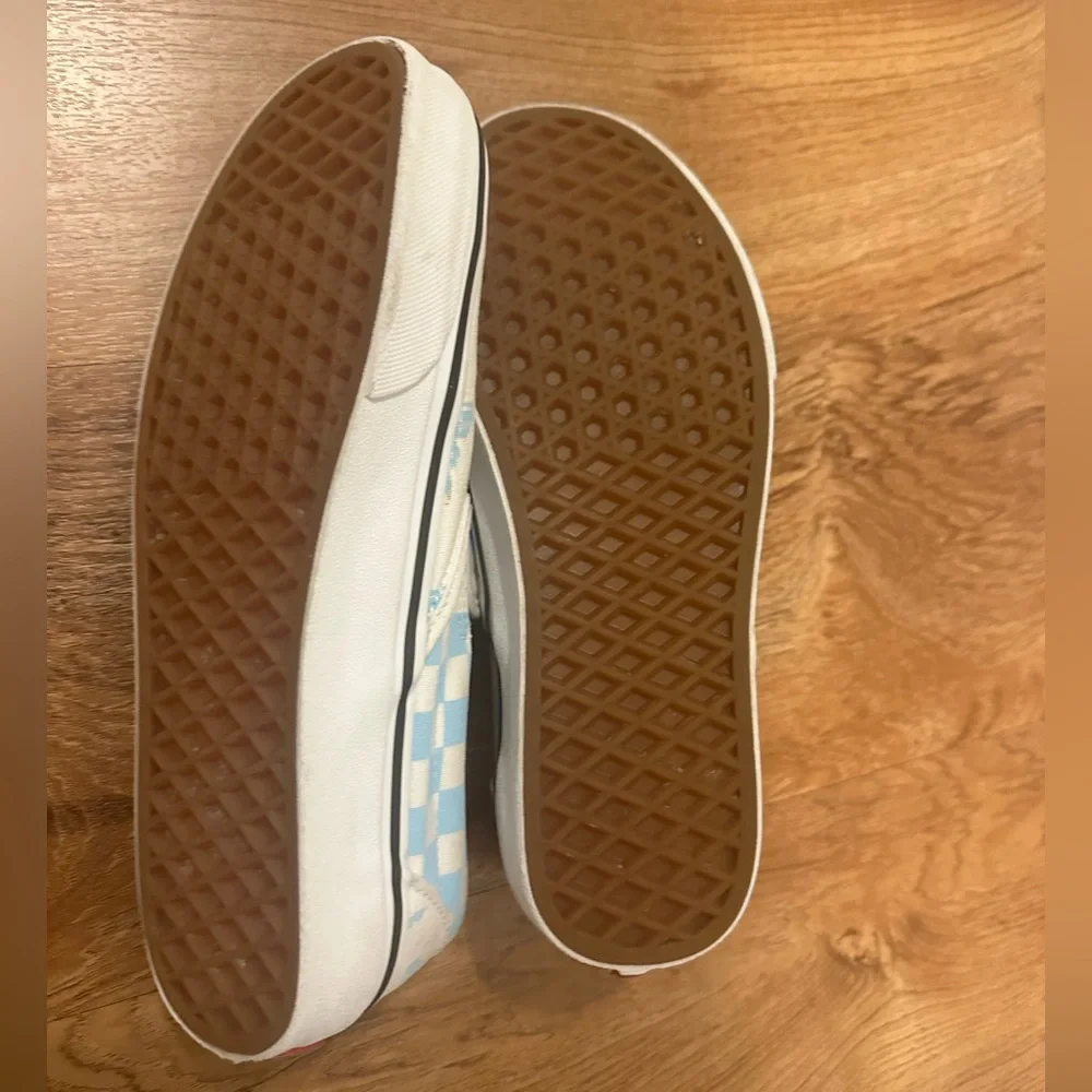 Disney Vans Women’s 50th Anniversary Shoes - Picture 7 of 12